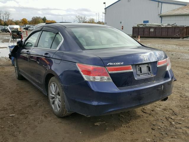 Photo 2 VIN: 1HGCP2F7XCA018126 - HONDA ACCORD EX 