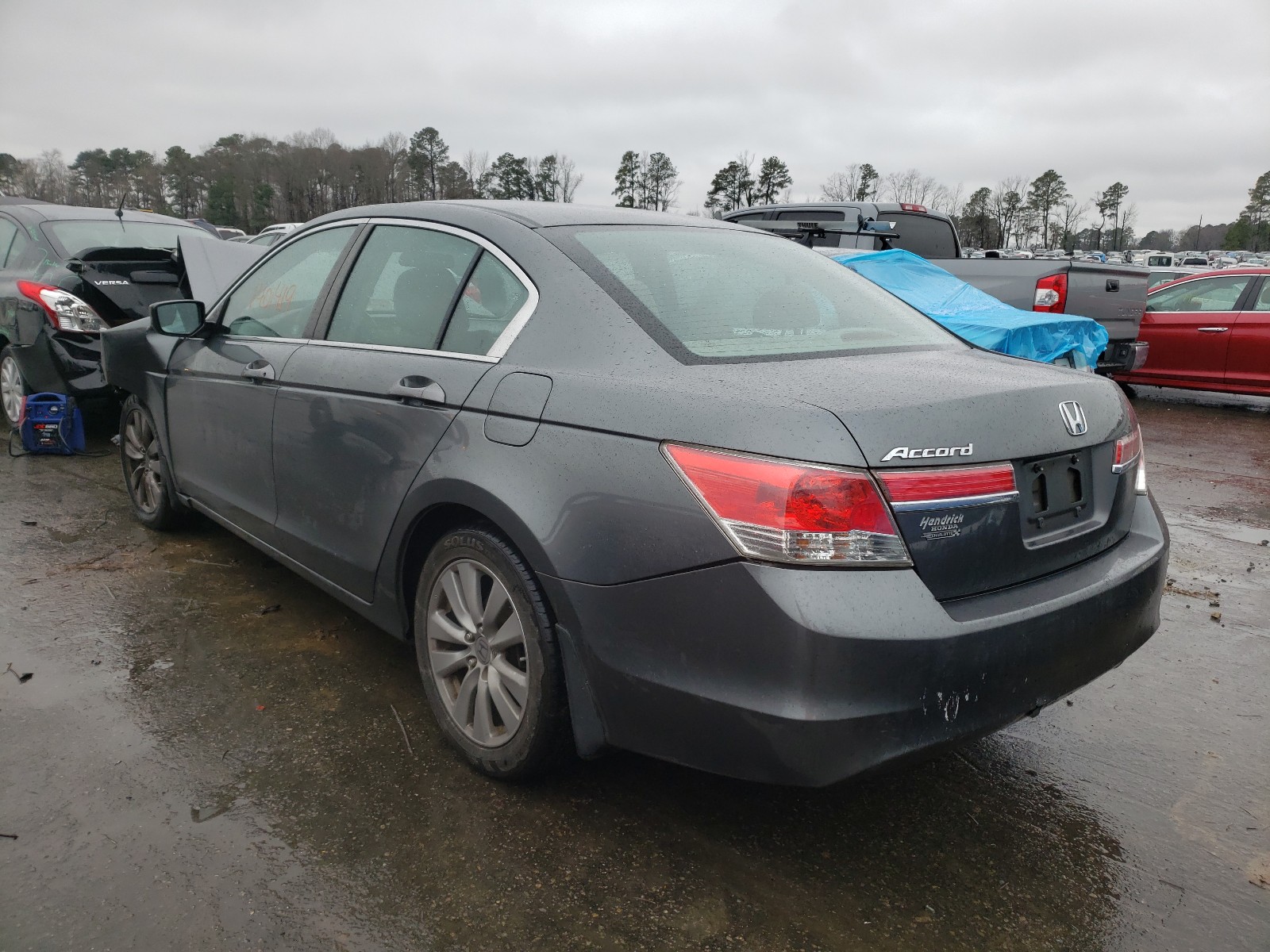 Photo 2 VIN: 1HGCP2F7XCA055080 - HONDA ACCORD 