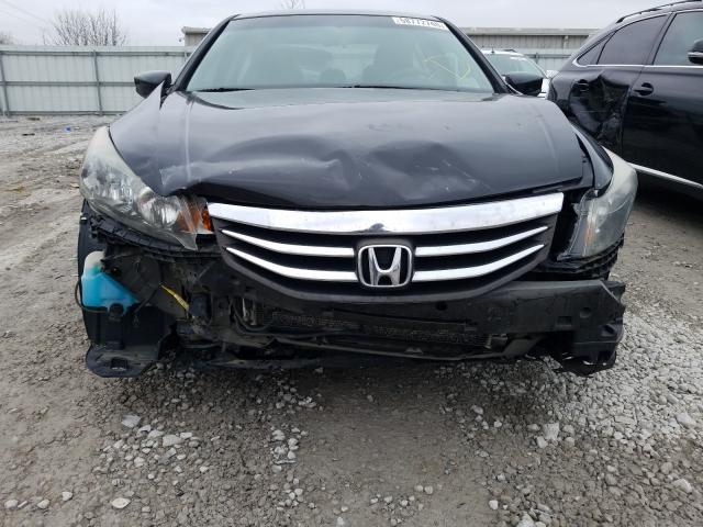 Photo 8 VIN: 1HGCP2F7XCA086958 - HONDA ACCORD 