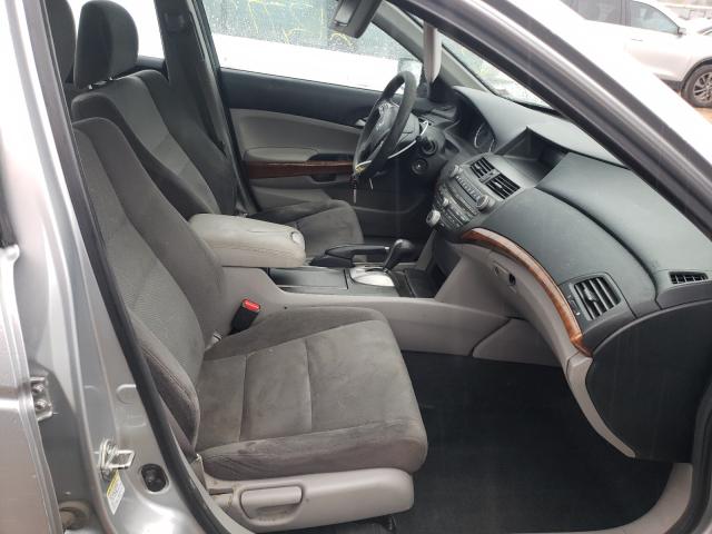 Photo 4 VIN: 1HGCP2F7XCA113477 - HONDA ACCORD EX 