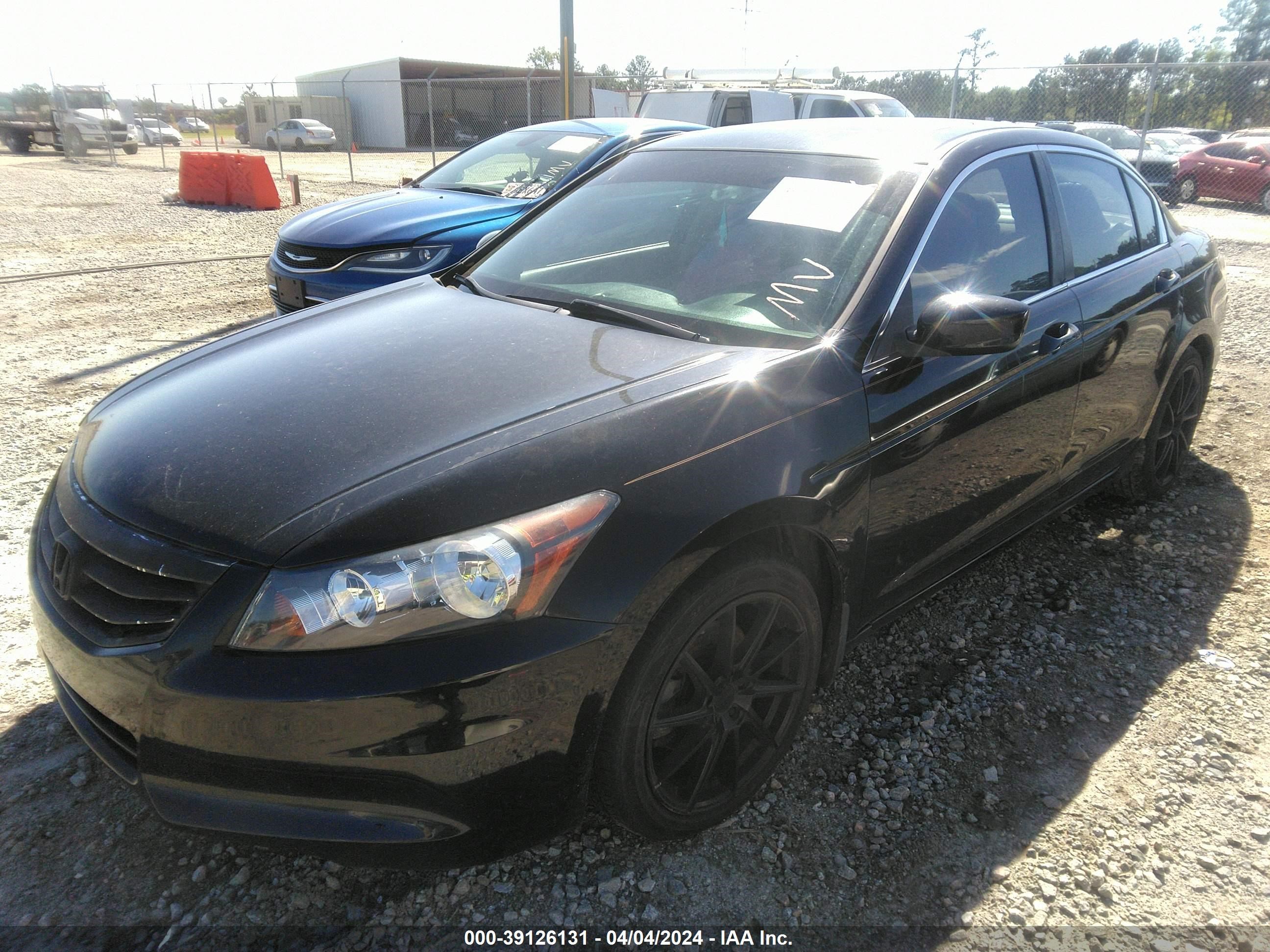 Photo 1 VIN: 1HGCP2F7XCA156538 - HONDA ACCORD 