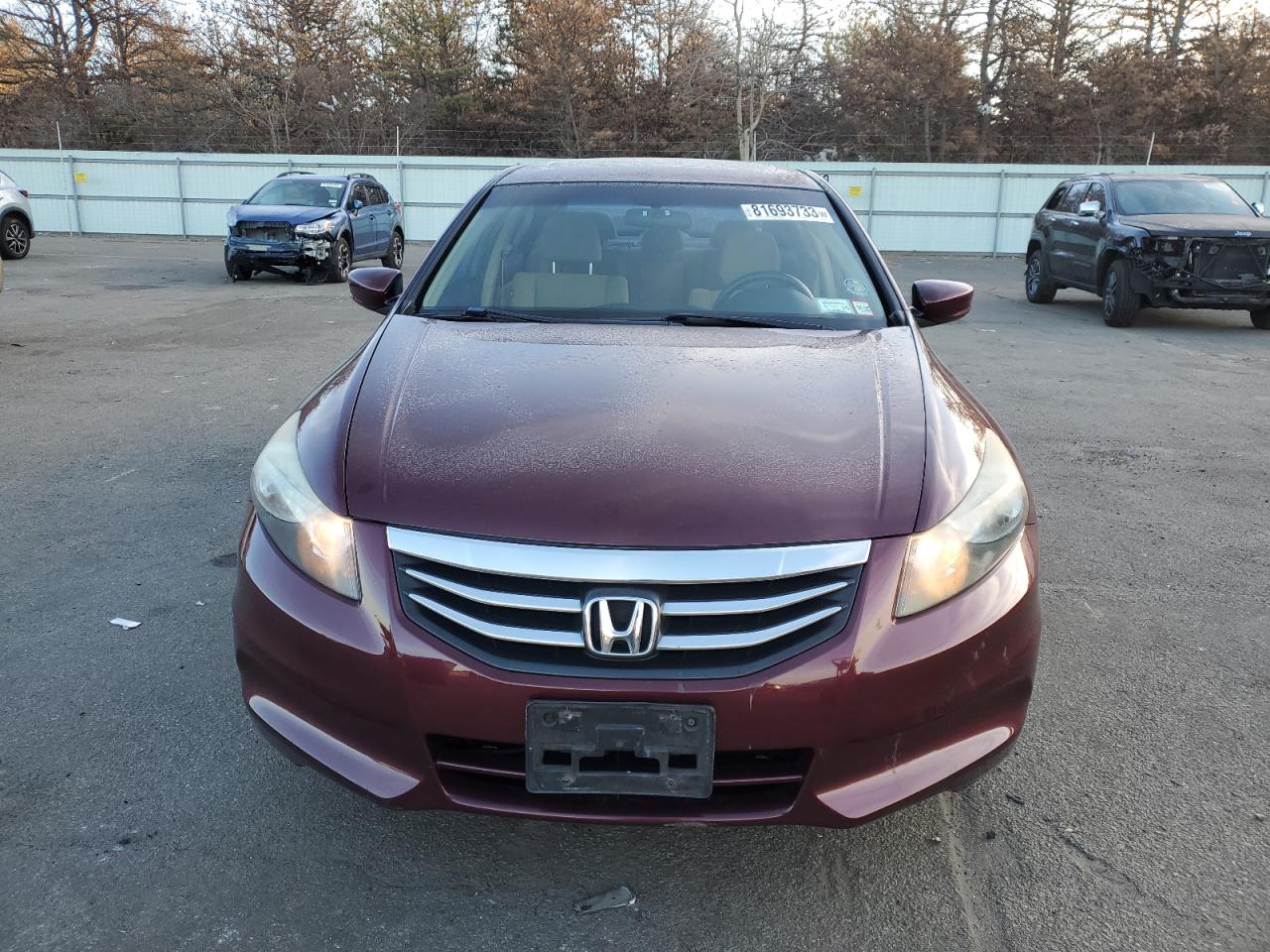 Photo 4 VIN: 1HGCP2F7XCA225132 - HONDA ACCORD 