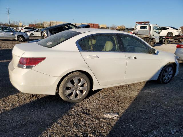 Photo 2 VIN: 1HGCP2F80AA022580 - HONDA ACCORD 