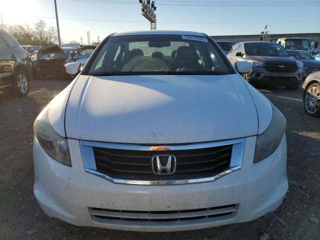 Photo 4 VIN: 1HGCP2F80AA022580 - HONDA ACCORD 