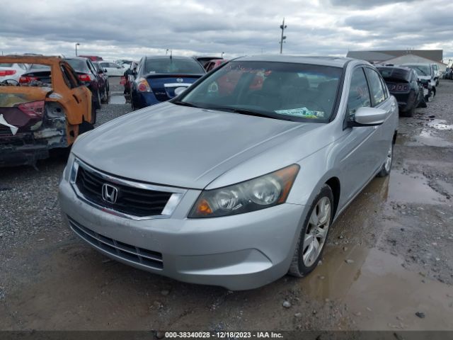 Photo 1 VIN: 1HGCP2F80AA033756 - HONDA ACCORD 