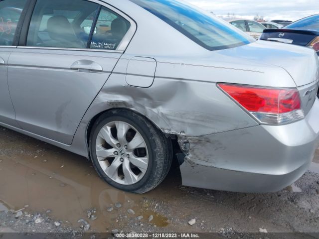 Photo 5 VIN: 1HGCP2F80AA033756 - HONDA ACCORD 