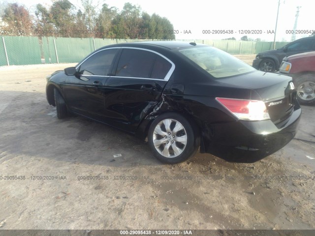 Photo 2 VIN: 1HGCP2F80AA064019 - HONDA ACCORD SDN 