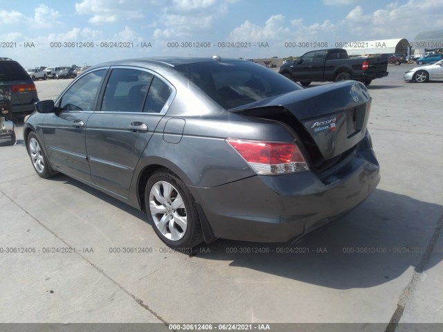 Photo 2 VIN: 1HGCP2F80AA088627 - HONDA ACCORD SDN 