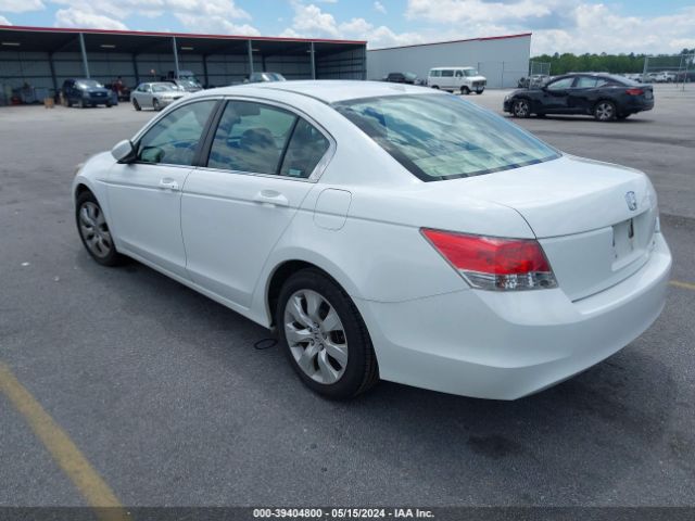 Photo 2 VIN: 1HGCP2F80AA095593 - HONDA ACCORD 