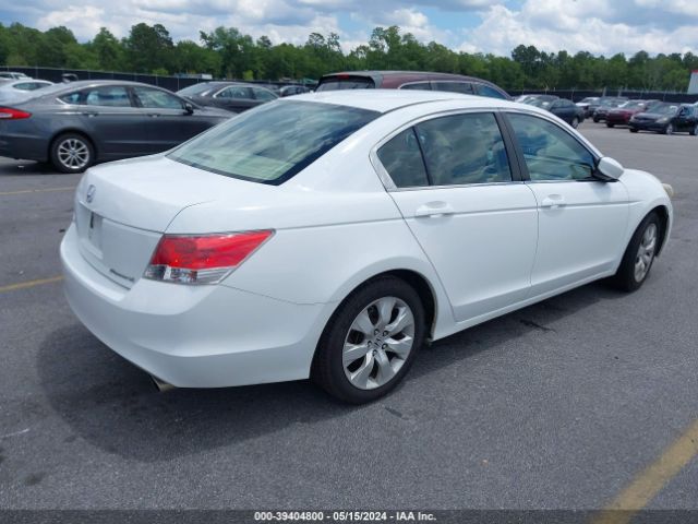 Photo 3 VIN: 1HGCP2F80AA095593 - HONDA ACCORD 