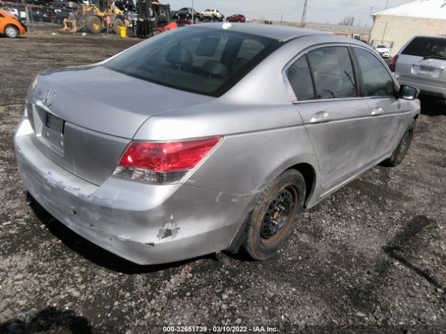 Photo 3 VIN: 1HGCP2F80AA098316 - HONDA ACCORD SDN 