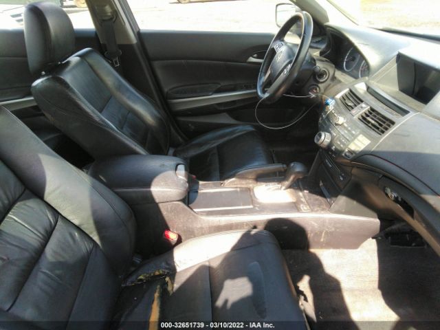 Photo 4 VIN: 1HGCP2F80AA098316 - HONDA ACCORD SDN 