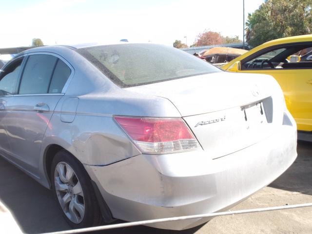 Photo 2 VIN: 1HGCP2F80AA104194 - HONDA ACCORD EXL 