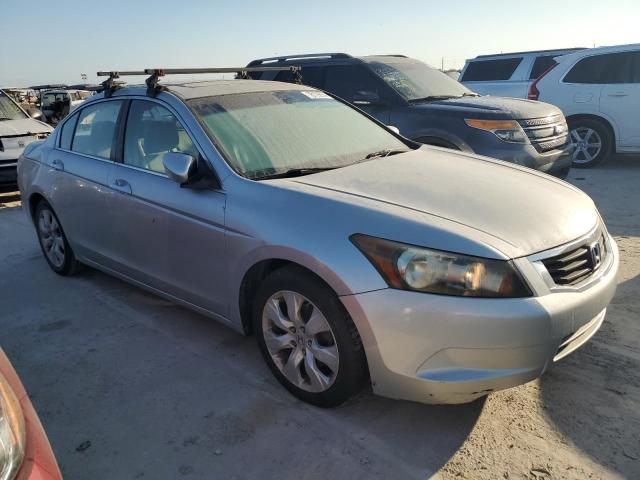 Photo 3 VIN: 1HGCP2F80AA140144 - HONDA ACCORD EXL 