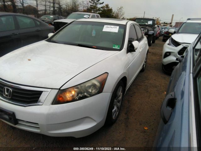 Photo 1 VIN: 1HGCP2F80AA151421 - HONDA ACCORD 