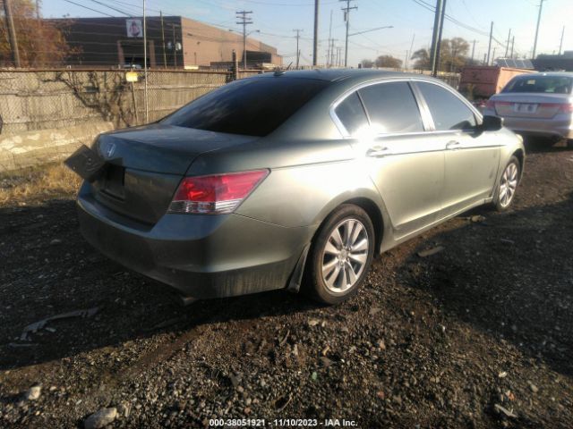 Photo 3 VIN: 1HGCP2F80AA168395 - HONDA ACCORD 