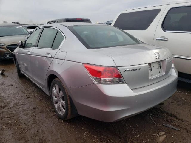 Photo 1 VIN: 1HGCP2F80AA180501 - HONDA ACCORD EXL 