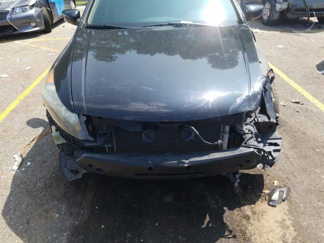 Photo 8 VIN: 1HGCP2F80BA000130 - HONDA ACCORD EXL 