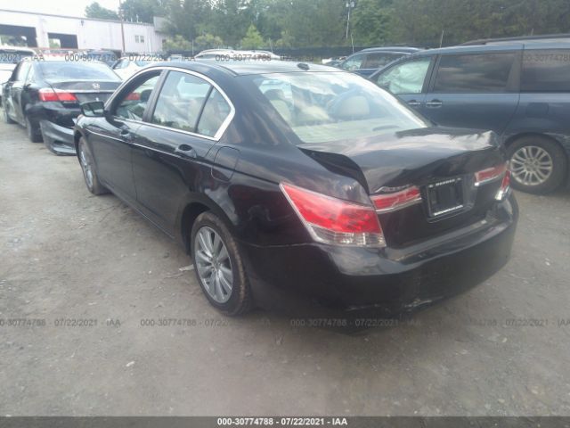 Photo 2 VIN: 1HGCP2F80BA028798 - HONDA ACCORD SDN 