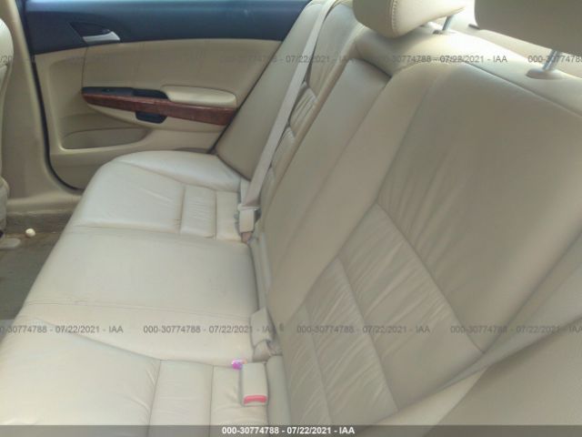 Photo 7 VIN: 1HGCP2F80BA028798 - HONDA ACCORD SDN 