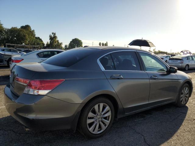 Photo 2 VIN: 1HGCP2F80BA031720 - HONDA ACCORD EXL 