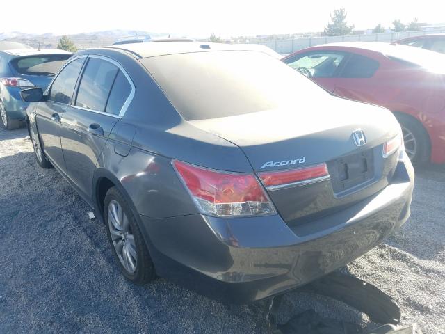 Photo 2 VIN: 1HGCP2F80BA033287 - HONDA ACCORD EXL 