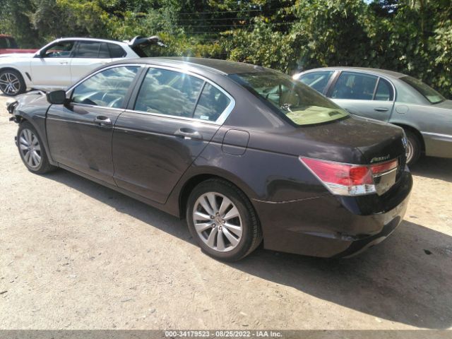 Photo 2 VIN: 1HGCP2F80BA048100 - HONDA ACCORD SDN 