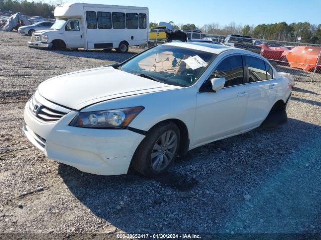 Photo 1 VIN: 1HGCP2F80BA050820 - HONDA ACCORD 