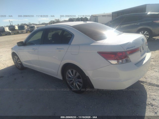 Photo 2 VIN: 1HGCP2F80BA082960 - HONDA ACCORD SDN 