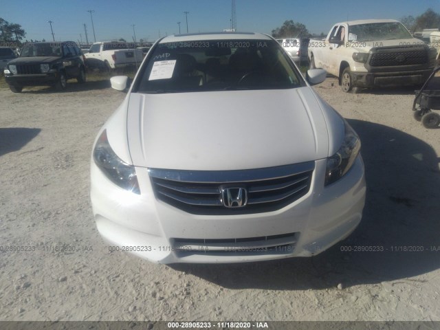 Photo 5 VIN: 1HGCP2F80BA082960 - HONDA ACCORD SDN 