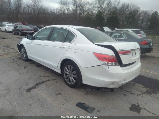 Photo 2 VIN: 1HGCP2F80BA094445 - HONDA ACCORD SDN 