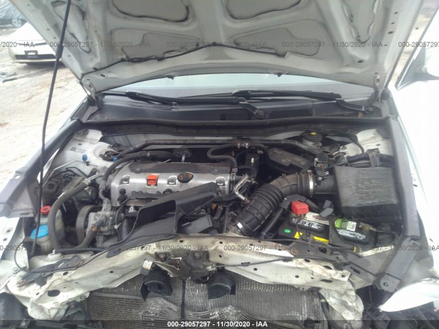 Photo 9 VIN: 1HGCP2F80BA094445 - HONDA ACCORD SDN 