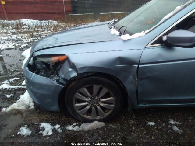 Photo 5 VIN: 1HGCP2F80BA102740 - HONDA ACCORD SDN 