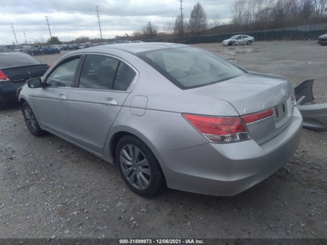 Photo 2 VIN: 1HGCP2F80BA126875 - HONDA ACCORD SDN 