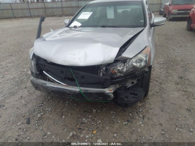 Photo 5 VIN: 1HGCP2F80BA126875 - HONDA ACCORD SDN 