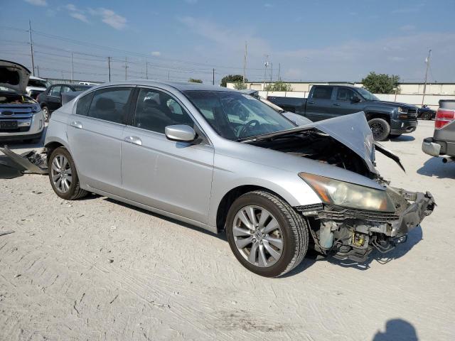 Photo 3 VIN: 1HGCP2F80BA135169 - HONDA ACCORD EXL 