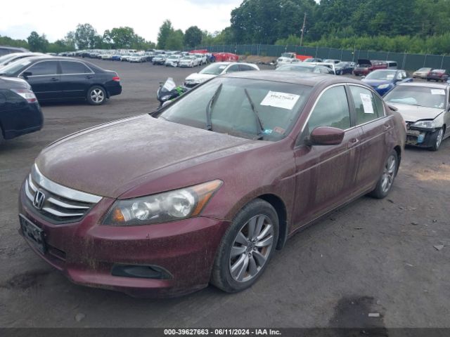 Photo 1 VIN: 1HGCP2F80BA152151 - HONDA ACCORD 