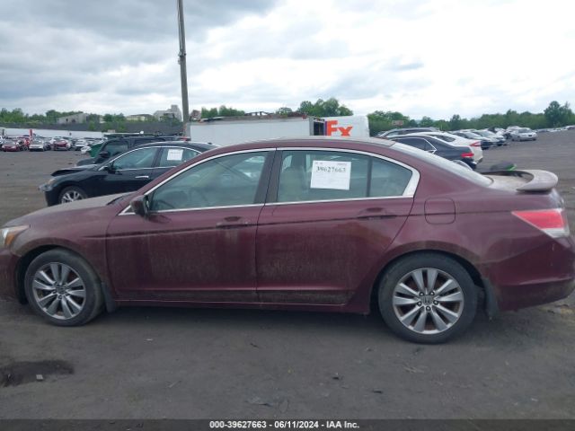 Photo 5 VIN: 1HGCP2F80BA152151 - HONDA ACCORD 