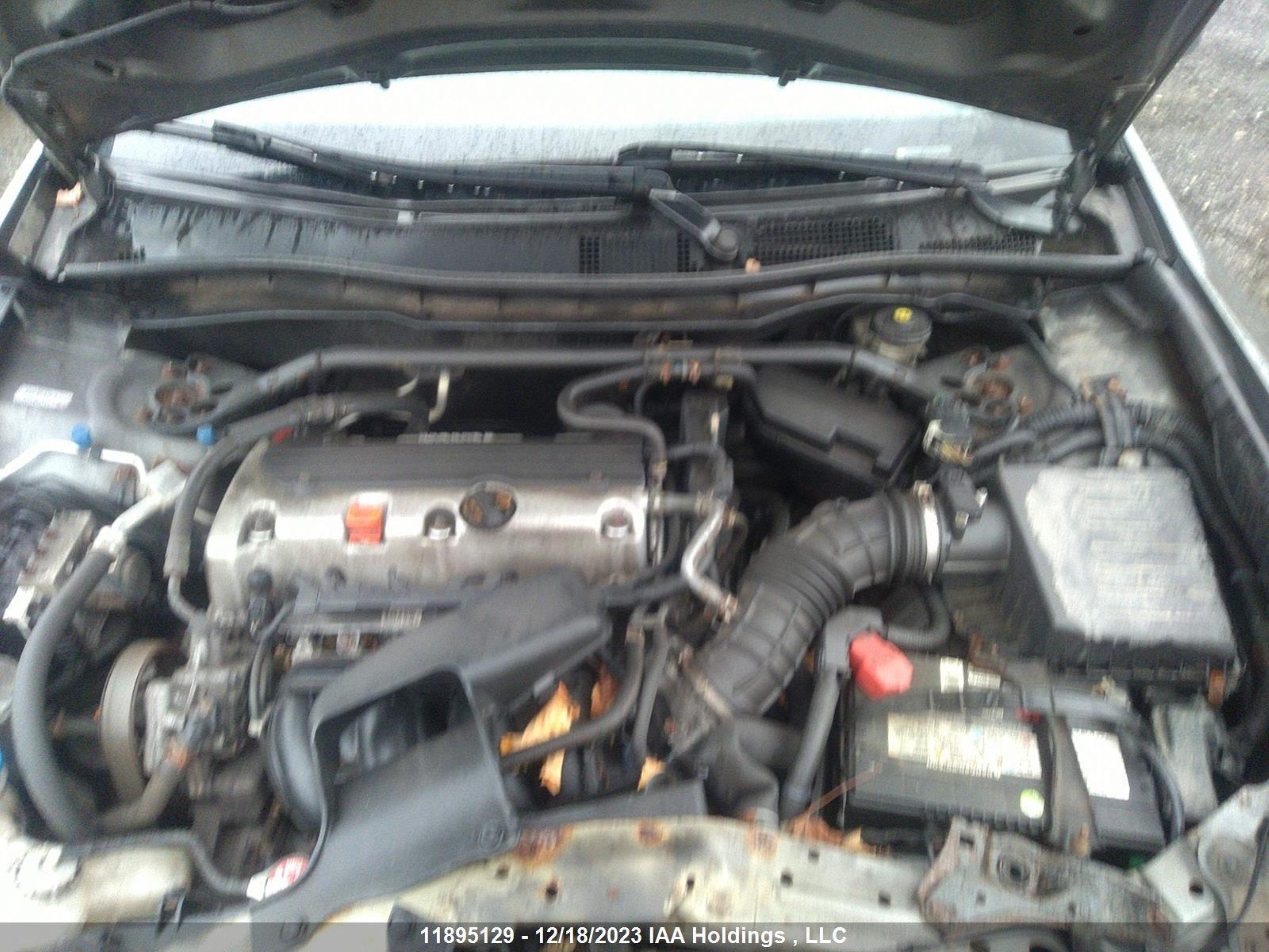 Photo 9 VIN: 1HGCP2F80BA803553 - HONDA ACCORD 