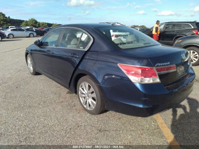 Photo 2 VIN: 1HGCP2F80CA078702 - HONDA ACCORD SDN 