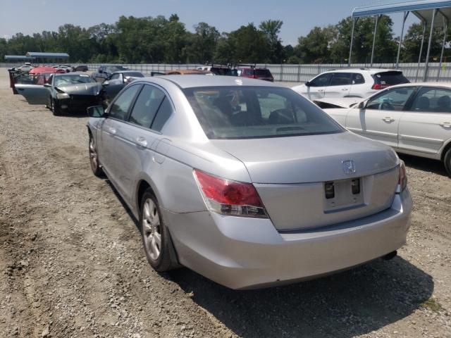 Photo 2 VIN: 1HGCP2F81AA010941 - HONDA ACCORD EXL 