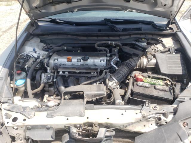 Photo 6 VIN: 1HGCP2F81AA010941 - HONDA ACCORD EXL 