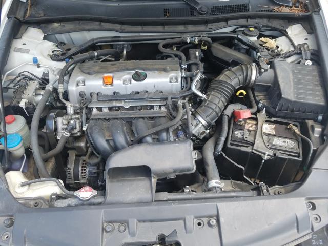 Photo 6 VIN: 1HGCP2F81AA036763 - HONDA ACCORD EXL 