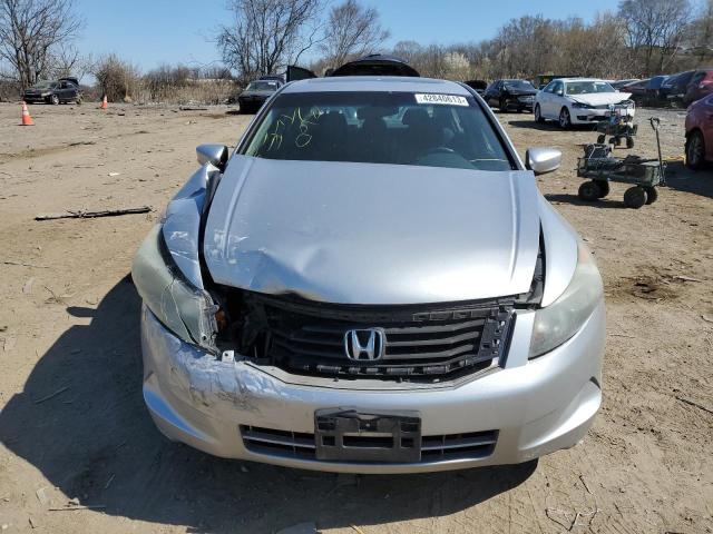 Photo 4 VIN: 1HGCP2F81AA054583 - HONDA ACCORD EXL 