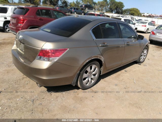 Photo 3 VIN: 1HGCP2F81AA057306 - HONDA ACCORD SDN 