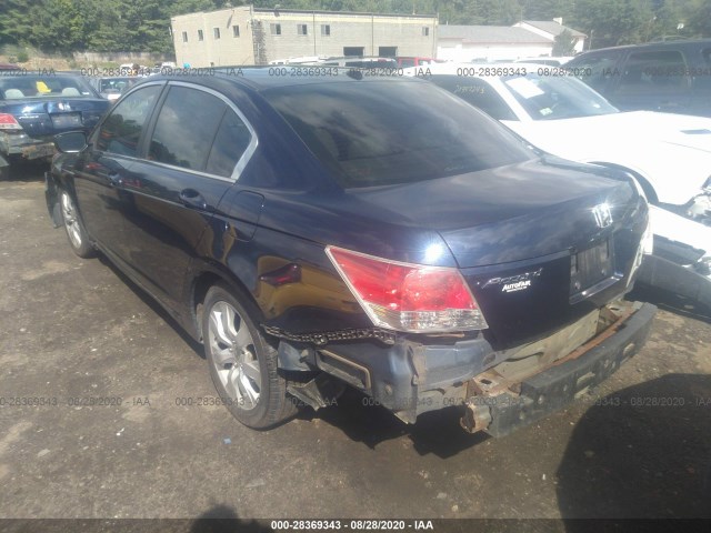 Photo 2 VIN: 1HGCP2F81AA059332 - HONDA ACCORD SDN 