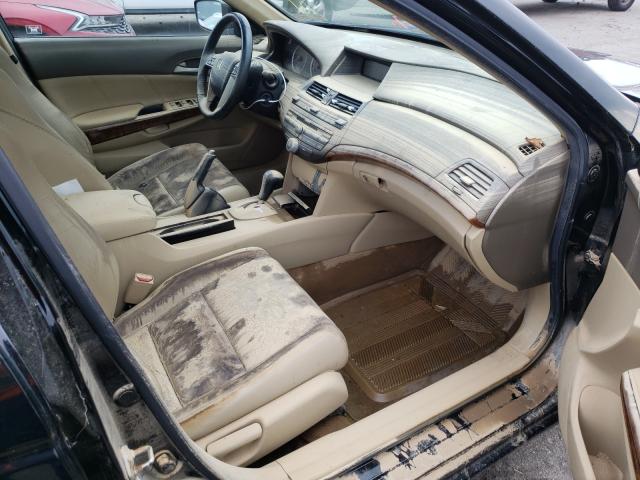 Photo 4 VIN: 1HGCP2F81AA079371 - HONDA ACCORD EXL 