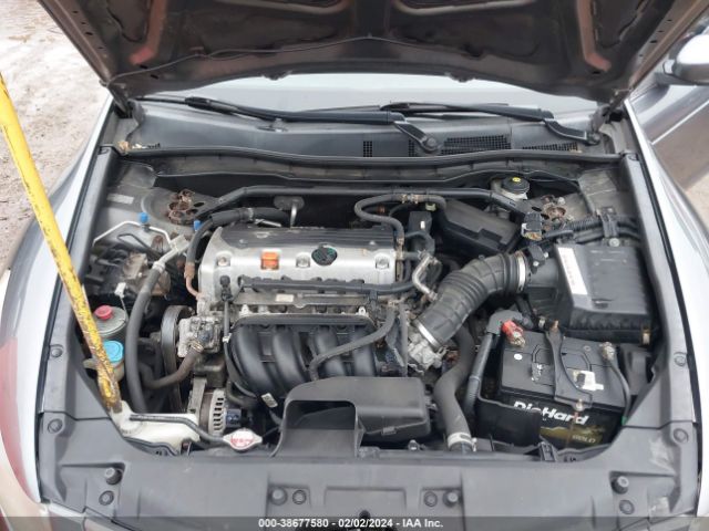 Photo 9 VIN: 1HGCP2F81AA131985 - HONDA ACCORD 