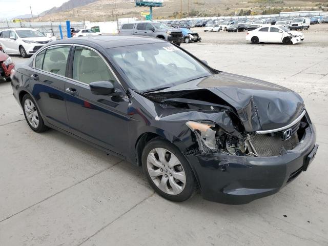 Photo 3 VIN: 1HGCP2F81AA146423 - HONDA ACCORD 