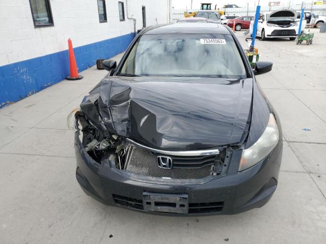 Photo 4 VIN: 1HGCP2F81AA146423 - HONDA ACCORD 